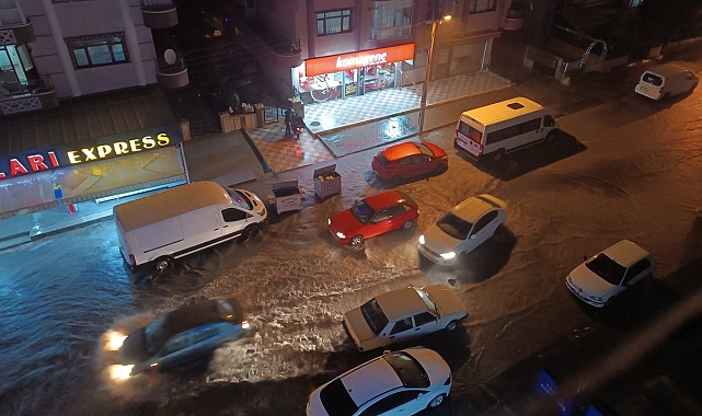 Sağanak yağışlar sele neden oldu