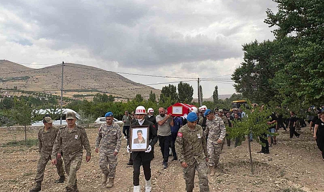 Şehit Muhafız Onbaşı Kemal Demirbaş, 26 Yıl Sonra Memleketi Malatya&#039;da Toprağa Verildi