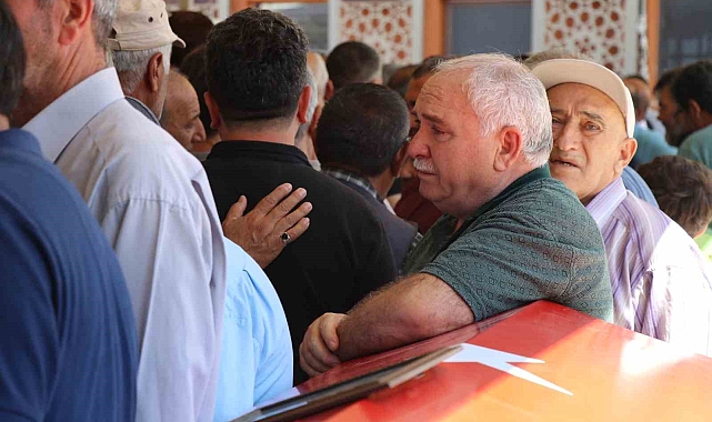 Sivas&#039;ta Vefat Eden Mahalle Muhtarı Yusuf Baloğlu Son Yolculuğuna Uğurlandı