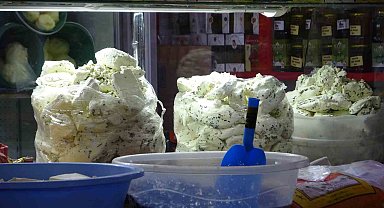 Van Otlu Peynirinde Tuz Ayarı Dengeleniyor