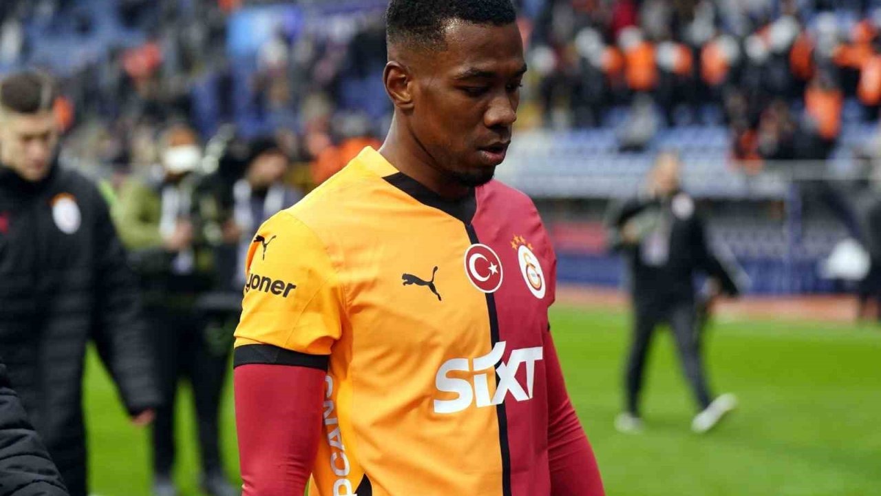 Galatasaray, Carlos Cuesta&#039;yı Kiralık Verdi