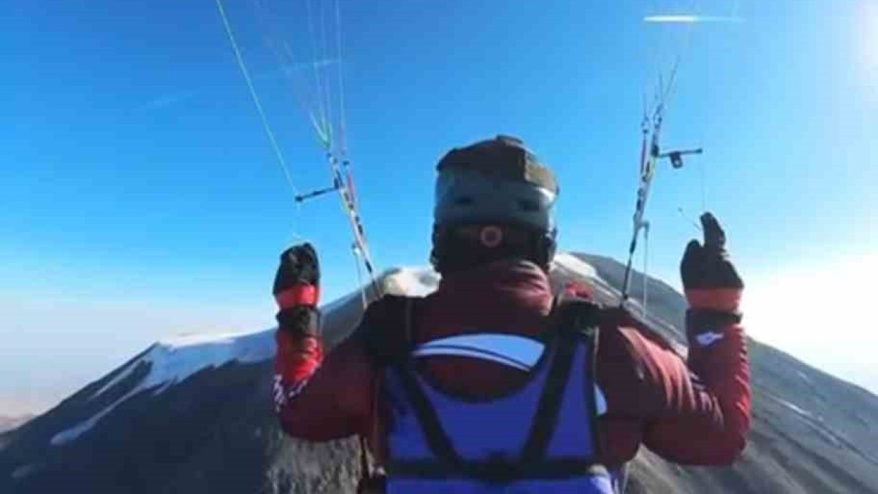 Ağrı&#039;da Tarihi Paramotor Uçuşu: Avrupa Rekoru İçin Başvuru Yapıldı