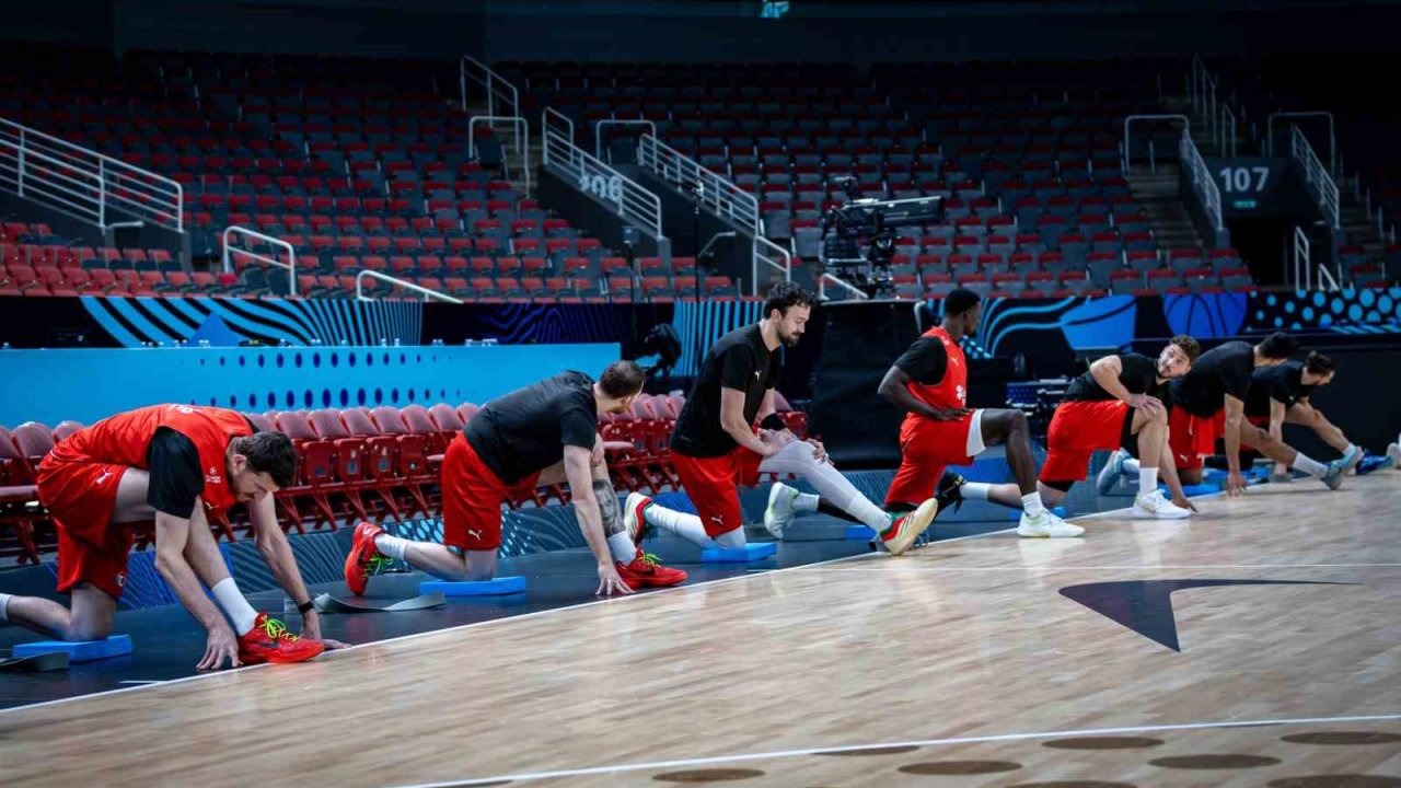 A Milli Basketbol Takımı, Sırbistan Maçı Hazırlıklarını Tamamladı