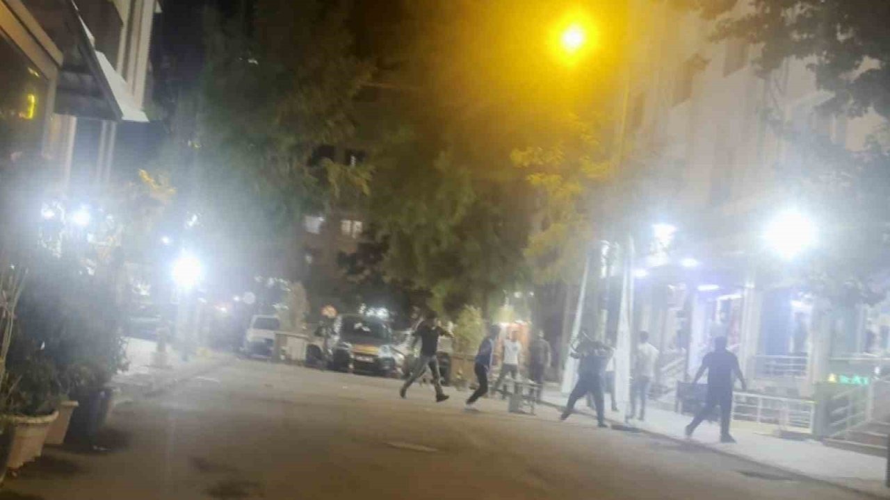 Tabureli Kavga Kameraya Yansıdı