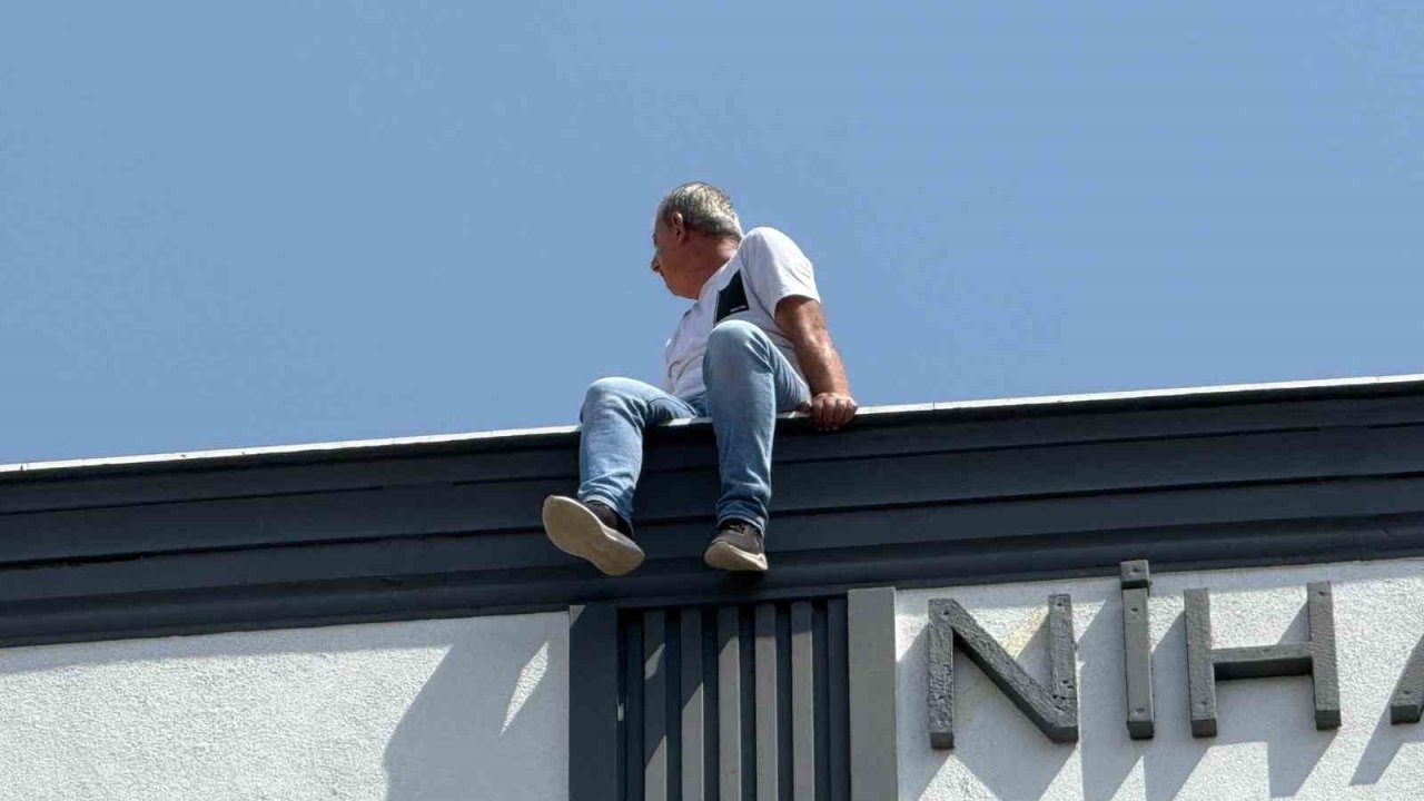 Diyarbakır&#039;da İntihar Girişimi: Ailesi ve Polisler İkna Etti