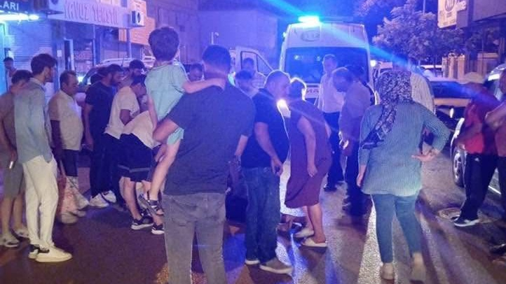 Iğdır’da motosiklet kazası: Kadının elbisesi tekerleğe sıkıştı