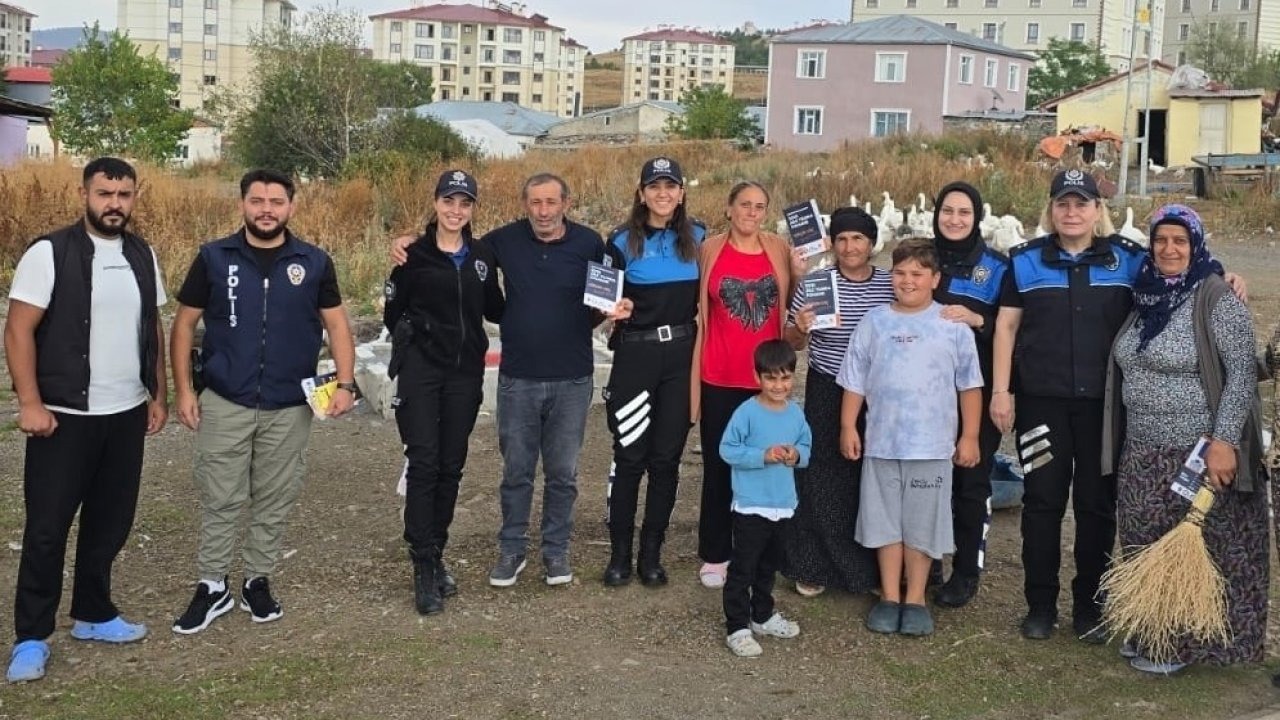 Ardahan Polisi Vatandaşları Dolandırıcılık ve Şiddete Karşı Bilgilendiriyor