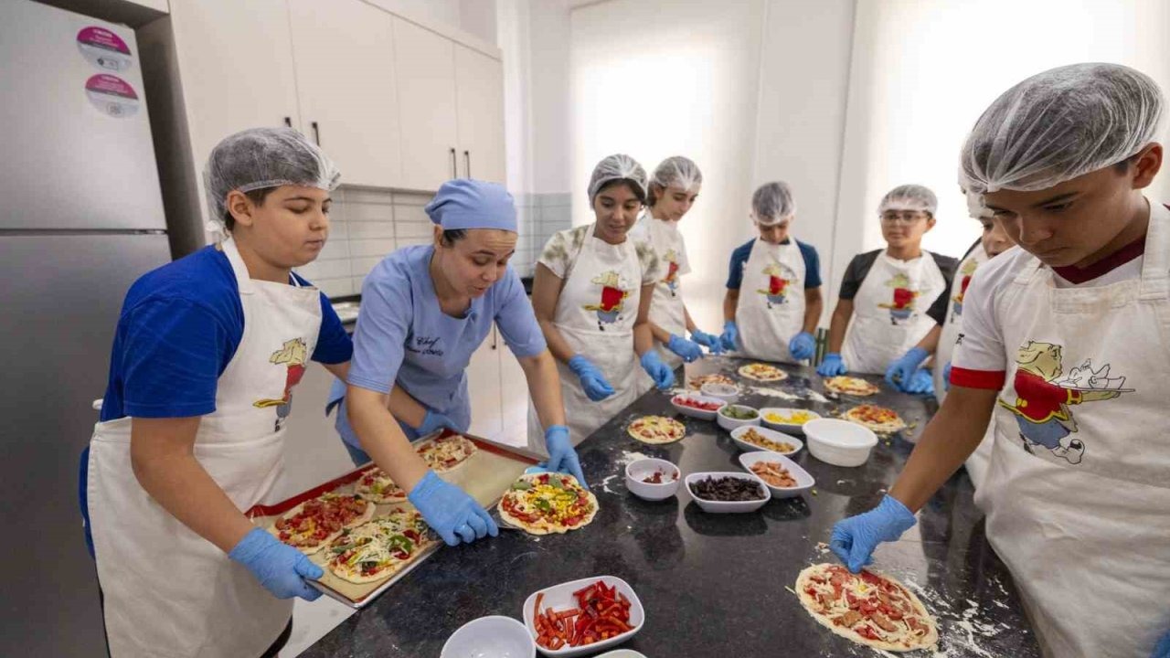 Mersin Mezitli Çocuk Kampüsü&#039;nde Eğlenerek Öğrenme Fırsatı