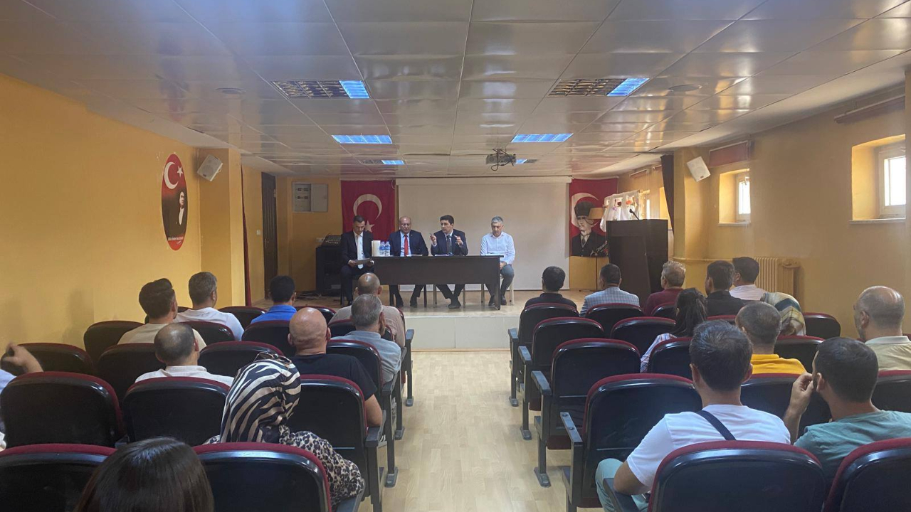 Karakoyunlu’da Eğitim Kurumu Müdürleri Toplandı