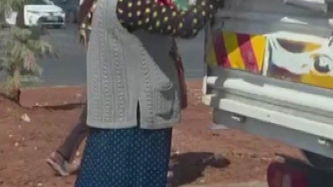 Adana&#039;da Biber Hırsızlığı Kamerada