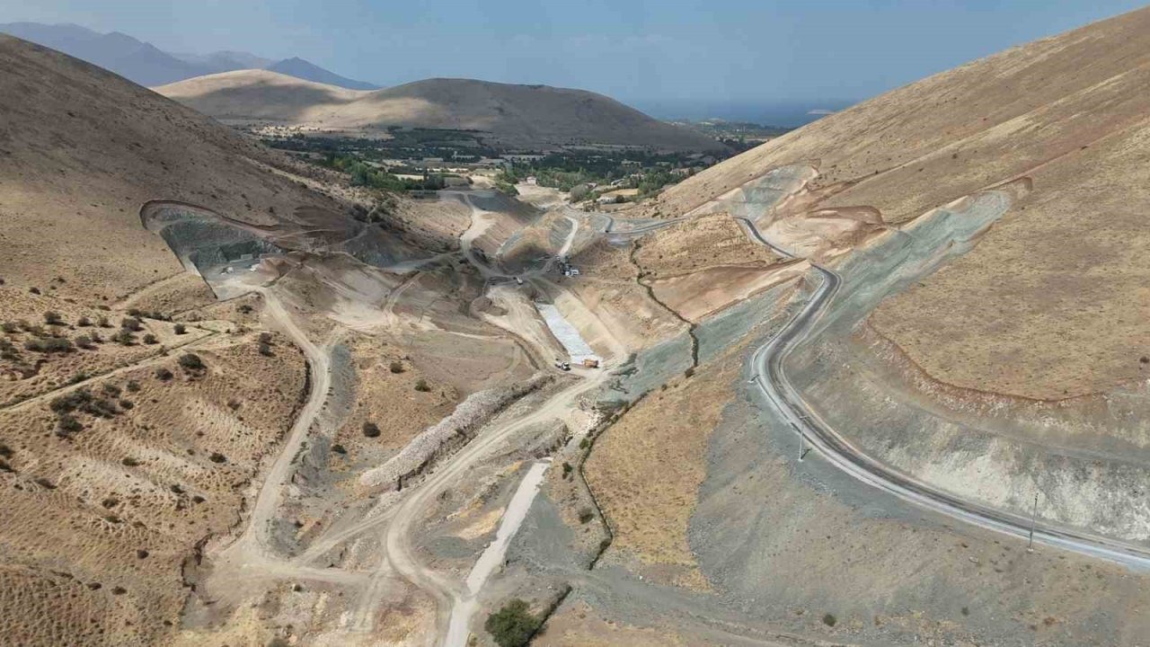 Gevaş&#039;ta Tarım ve Konut Yatırımları Hız Kesmiyor