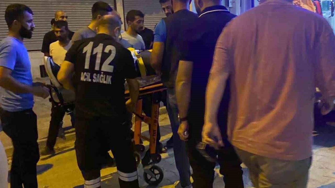 Nusaybin&#039;de Otomobile Silahlı Saldırı: 1 Yaralı