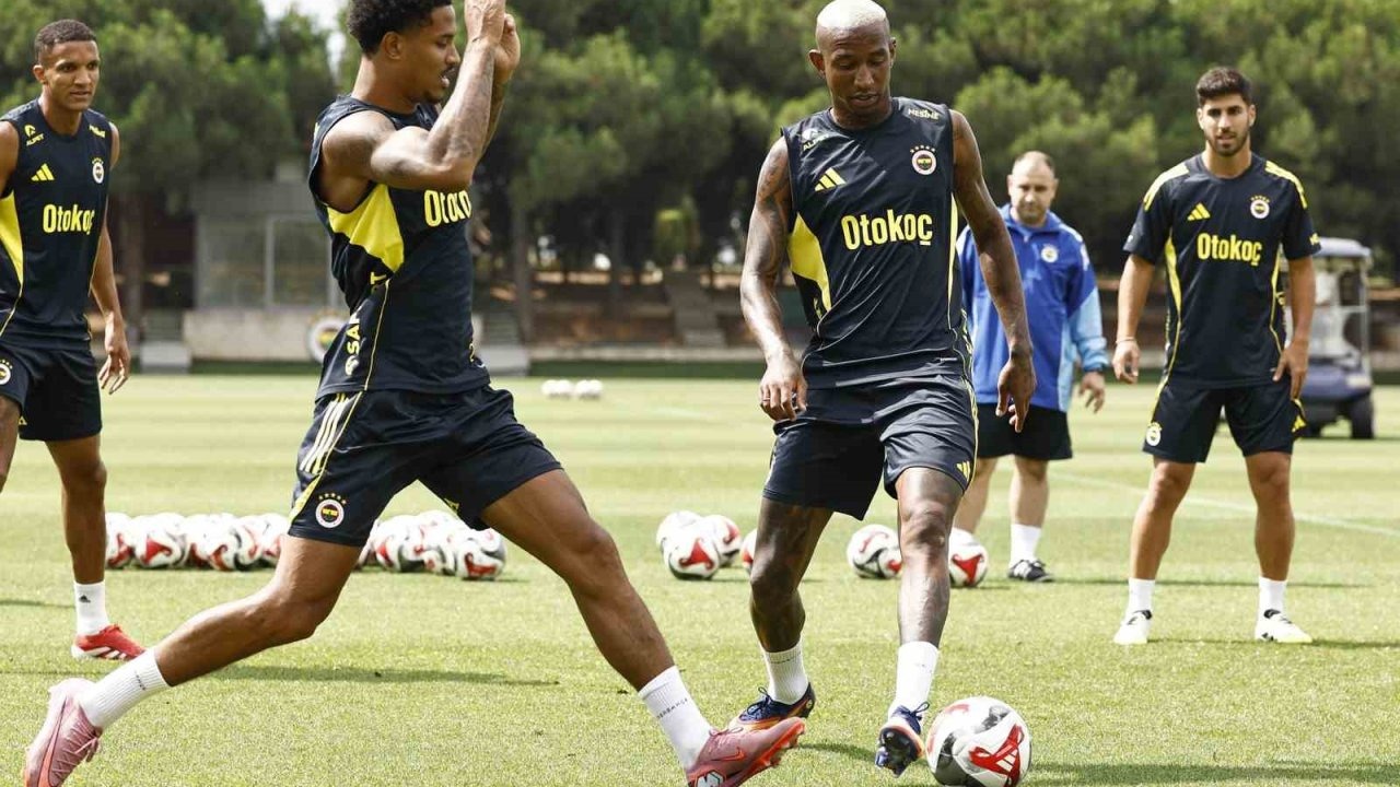 Fenerbahçe&#039;de Trabzonspor Maçı Hazırlıkları Sürüyor