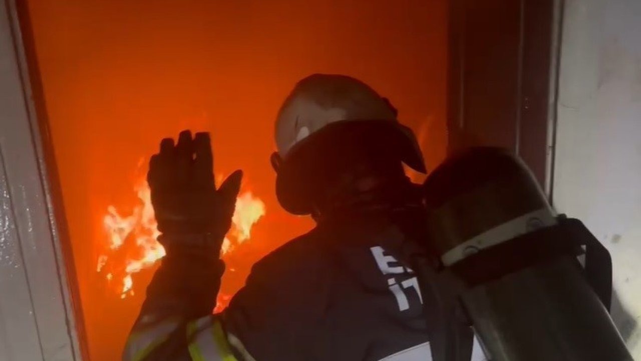 Elazığ&#039;da Bir Evde Yangın