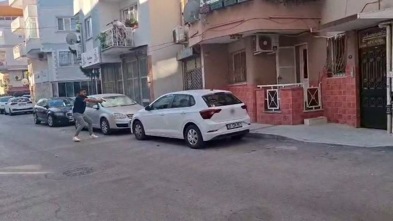 İzmir&#039;deki Polis Merkezine Saldırıyla İlgili 16 Şüpheli Adliyeye Sevk Edildi