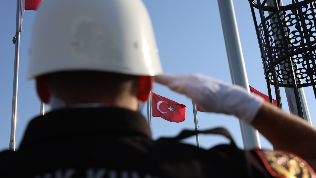 Iğdır’da 10 Yıl Önce Şehit Olan 13 Polis Dualarla Anıldı