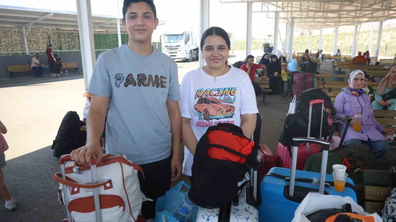 15 Yıllık Savaş Sonrası Suriyelilerin Ülkelerine Dönüşü Sürüyor