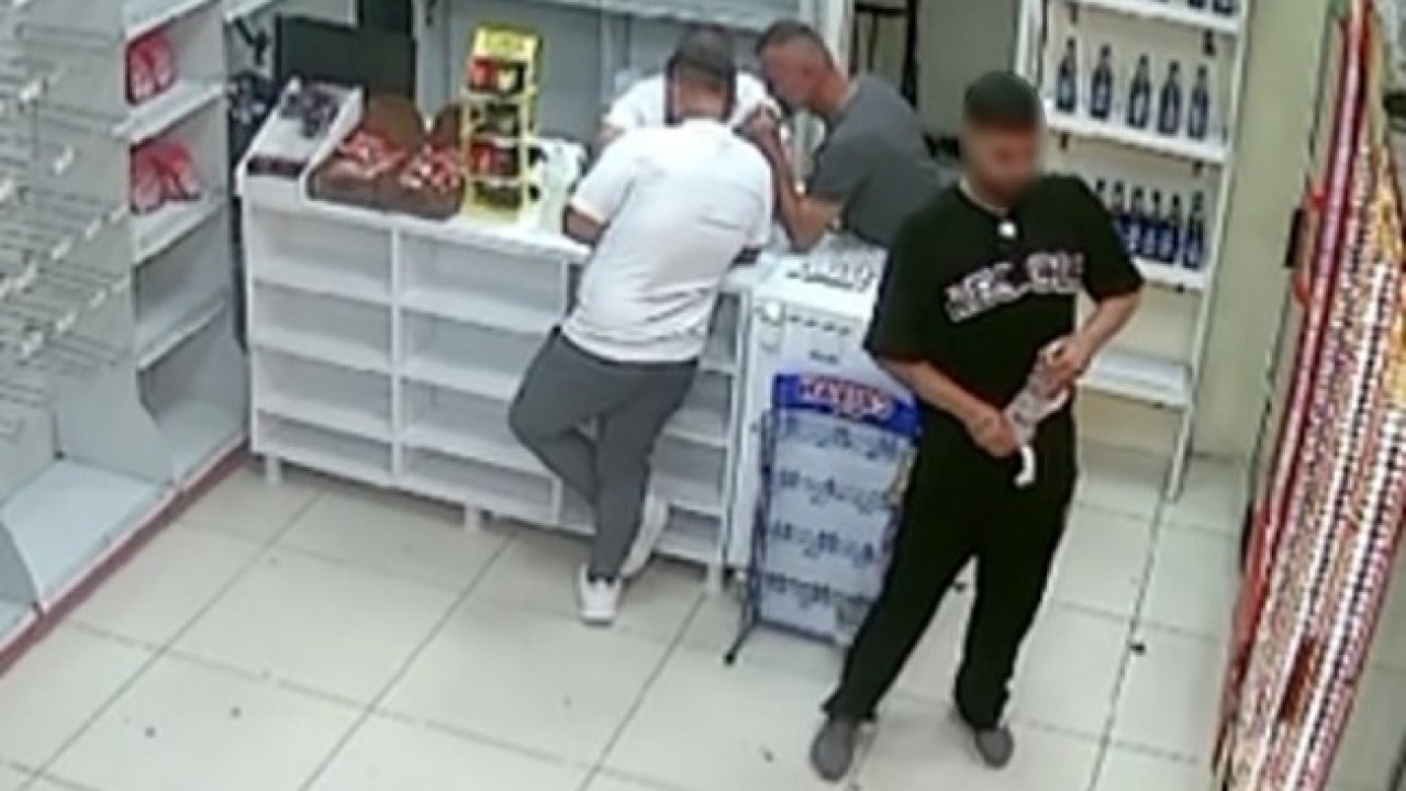 Arnavutköy&#039;de Eşofmanlı İçecek Hırsızı Kamerada