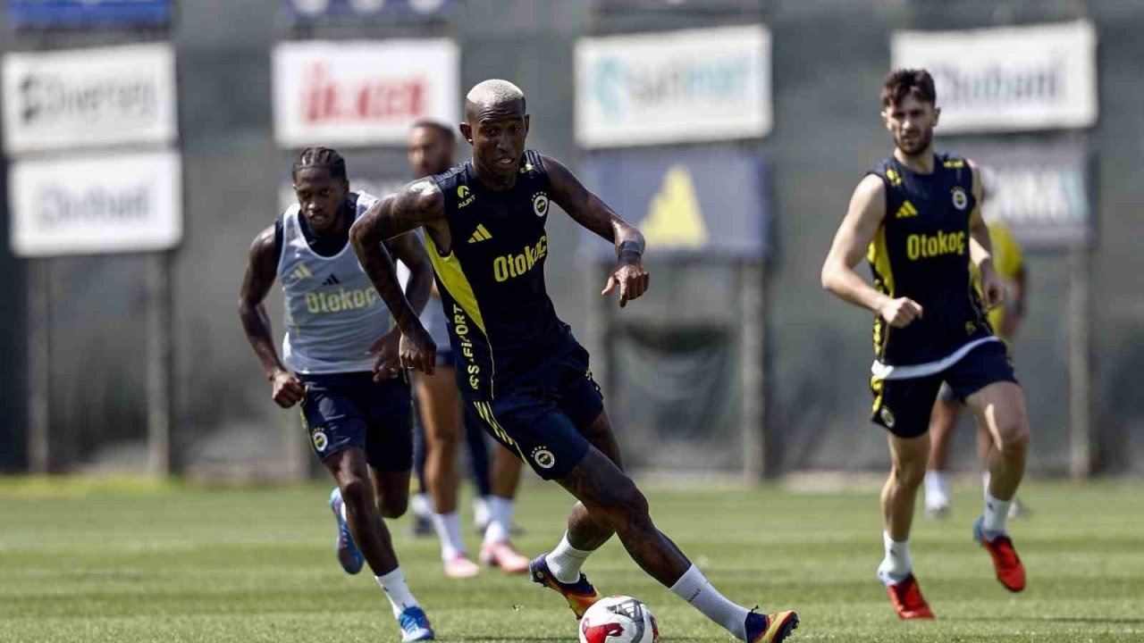 Fenerbahçe&#039;de Trabzonspor Maçı Hazırlıkları Sürüyor