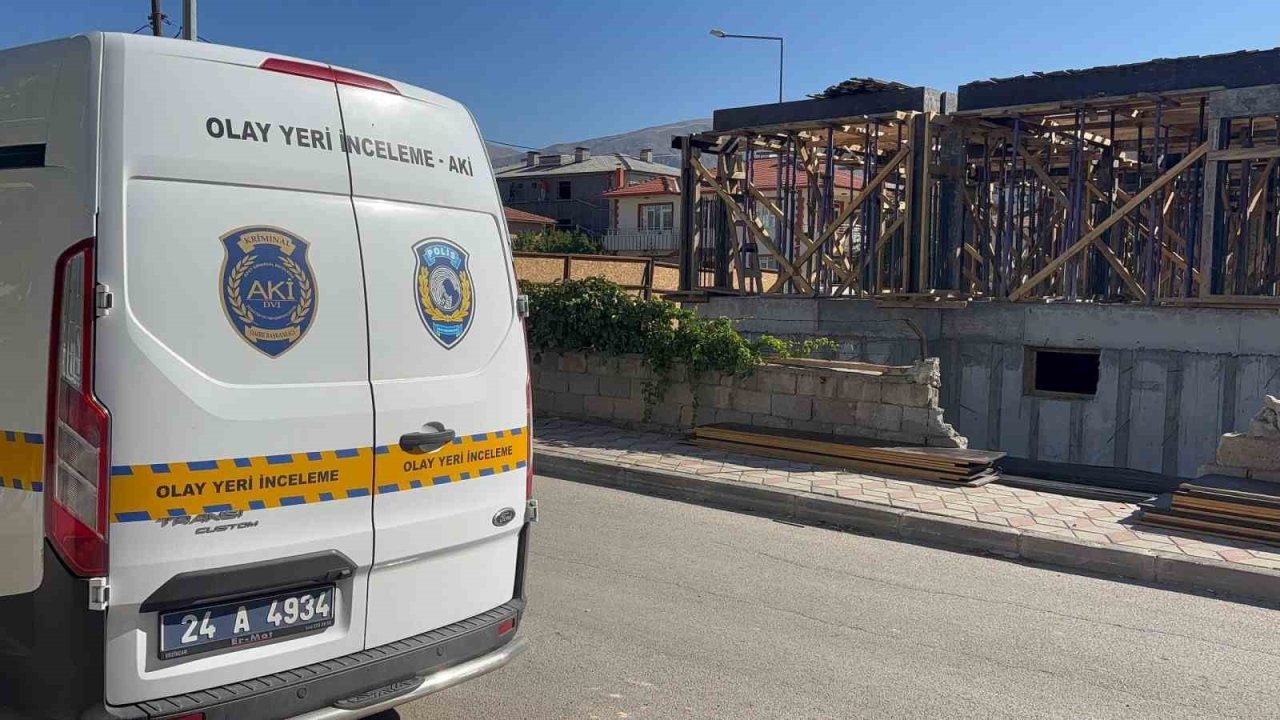 İnşaattan düşen işçi ağır yaralandı