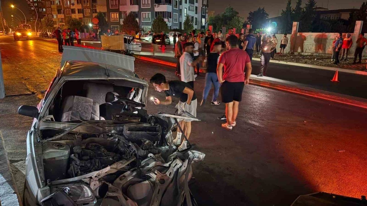 Tarsus&#039;ta Zincirleme Kaza: 1 Ölü, 8 Yaralı