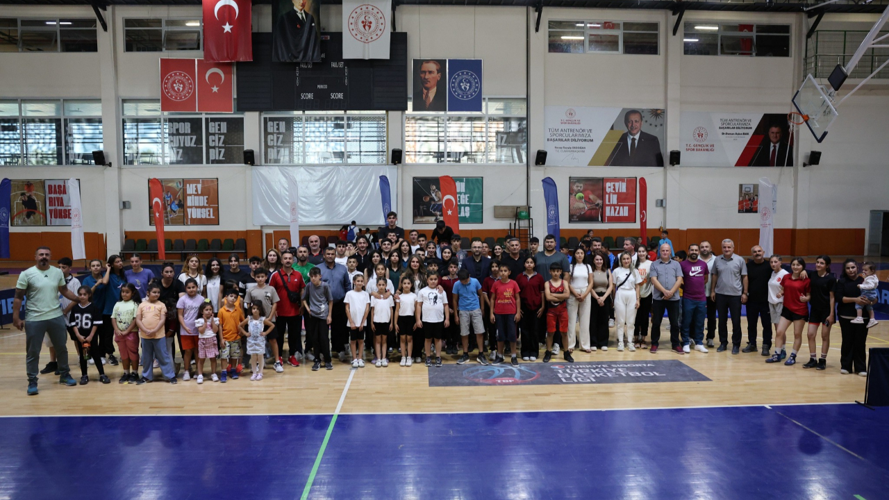 Iğdır’da GSB Yaz Spor Okulları Kapanış Programı Düzenlendi