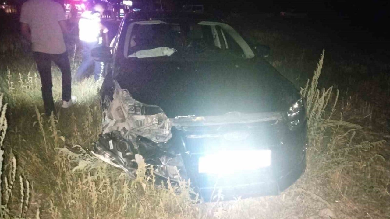 Düğün konvoyundaki kaza ucuz atlatıldı