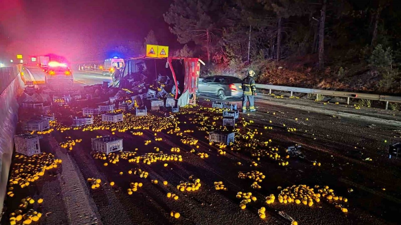 Adana-Pozantı Otoyolu&#039;nda Zincirleme Kaza: 1 Ağır Yaralı