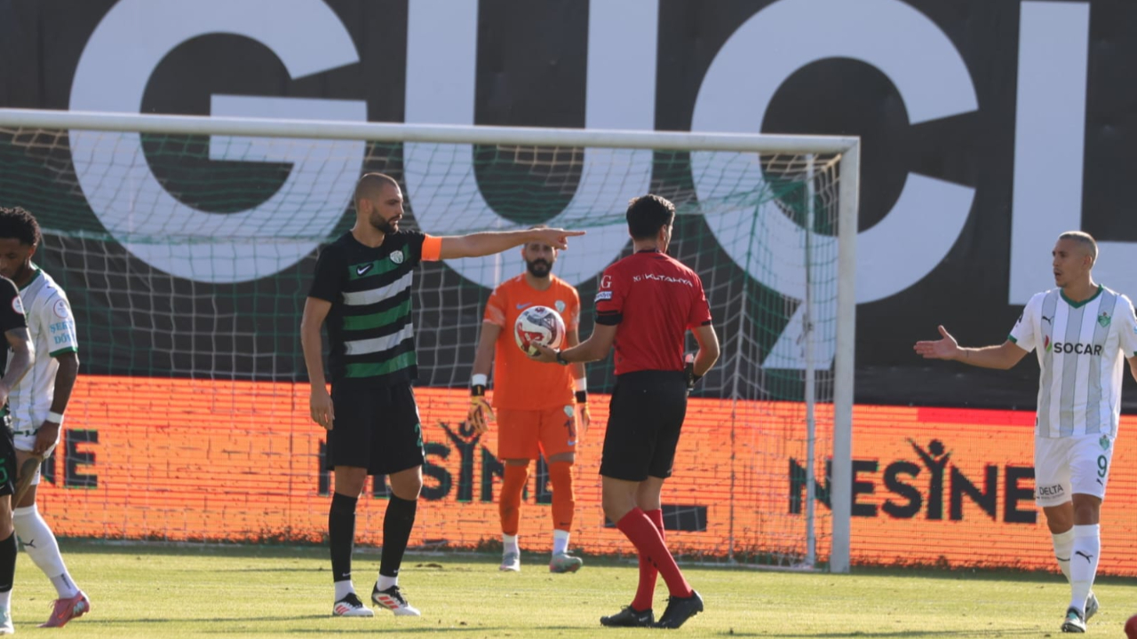 Iğdır FK Evinde Mağlup: Iğdır FK 1-2 Serik Spor