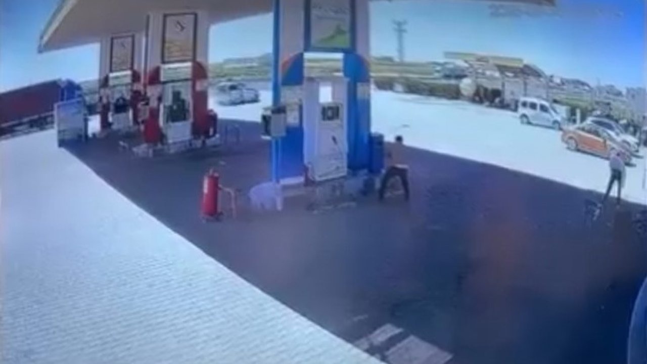 Mardin'de Akaryakıt İstasyonunda Silahlı Kavga: 4 Yaralı