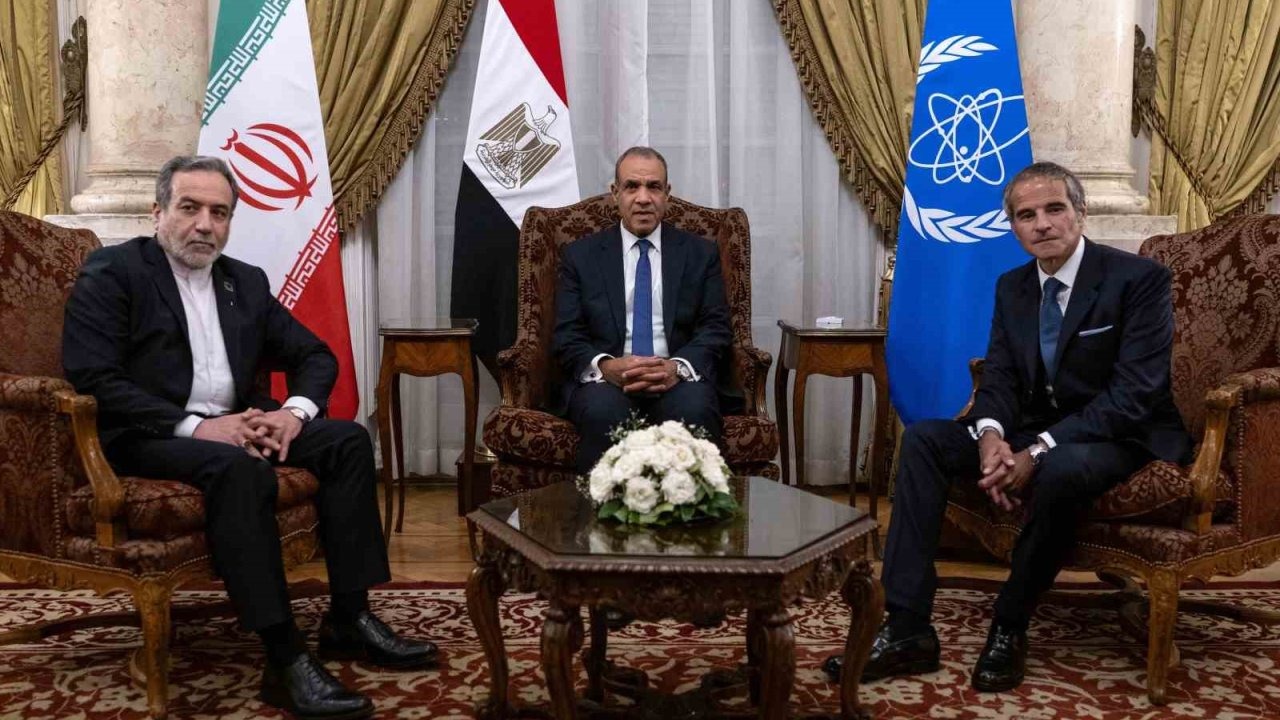 İran'dan Nükleer Anlaşma Şartı: 'Yaptırım Gelirse Durdururuz'