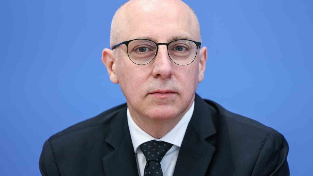 Alman İstihbaratının Başına Türk Kökenli Sinan Selen Atandı