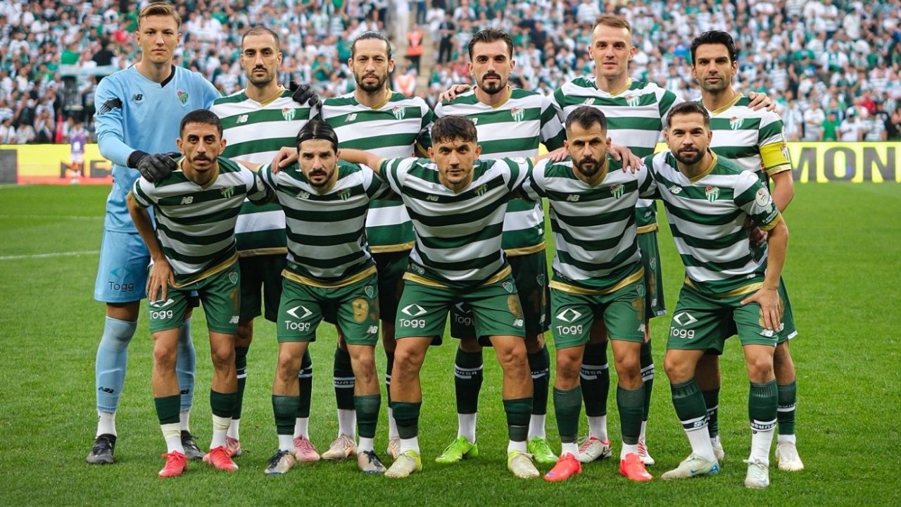 Bursaspor Zirvede Farkı Açıyor: 4’te 4 Yaptı