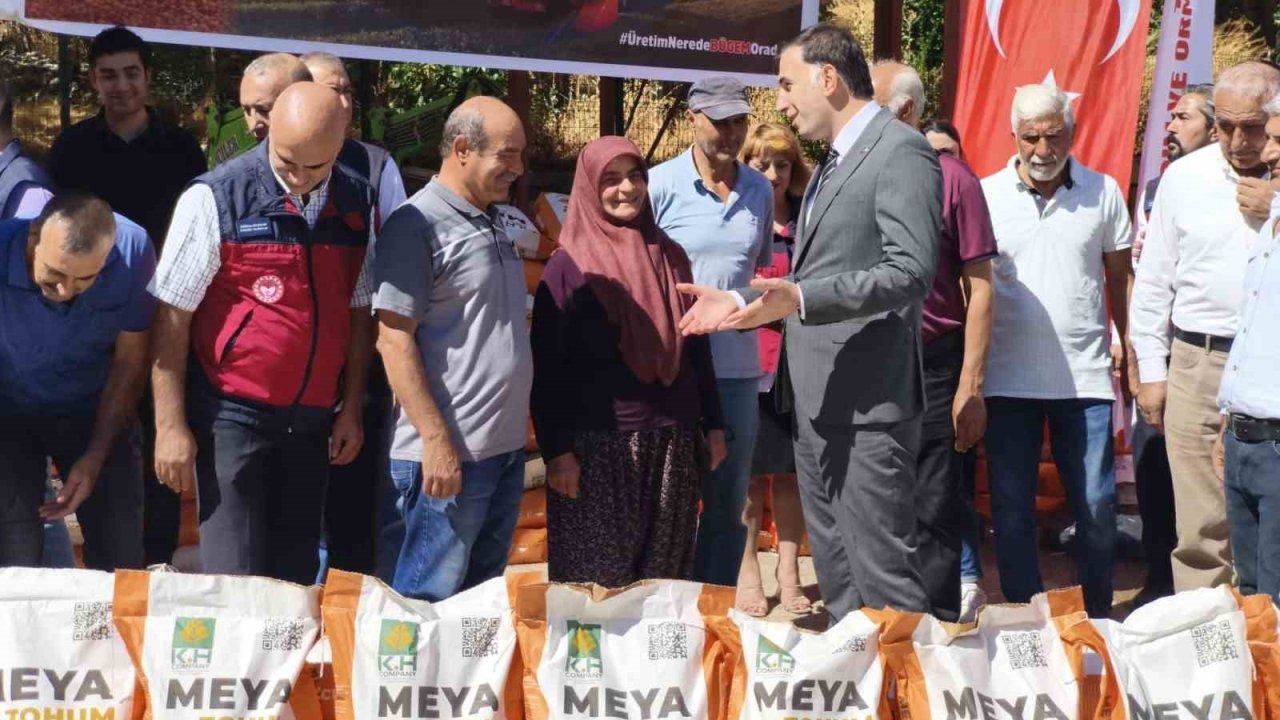 Tunceli’de üreticilere mercimek tohumu dağıtıldı