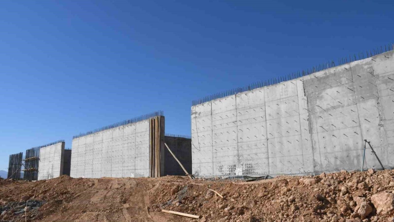 Malatya’ya 20 bin ton kapasiteli yatay silo inşa ediliyor