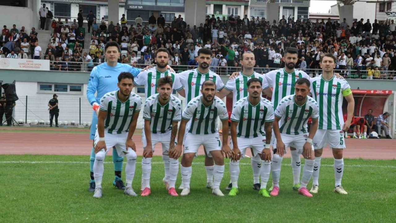 Kars 36 Spor&#039;un Yeni Sezon Heyecanı: Şampiyonluk İçin Güçlü Rakiple İlk Maç