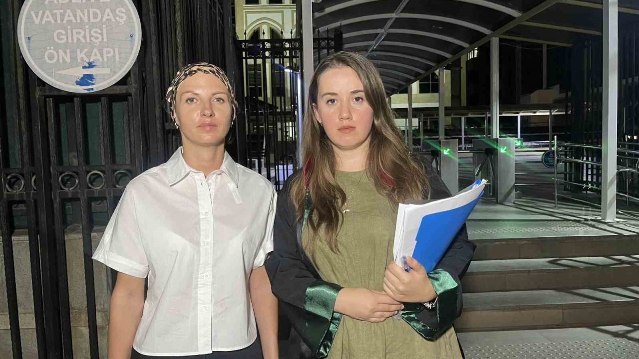 Boşanma Aşamasındaki Eşine Sopayla Saldıran Adamın Yargılanmasına Başlandı