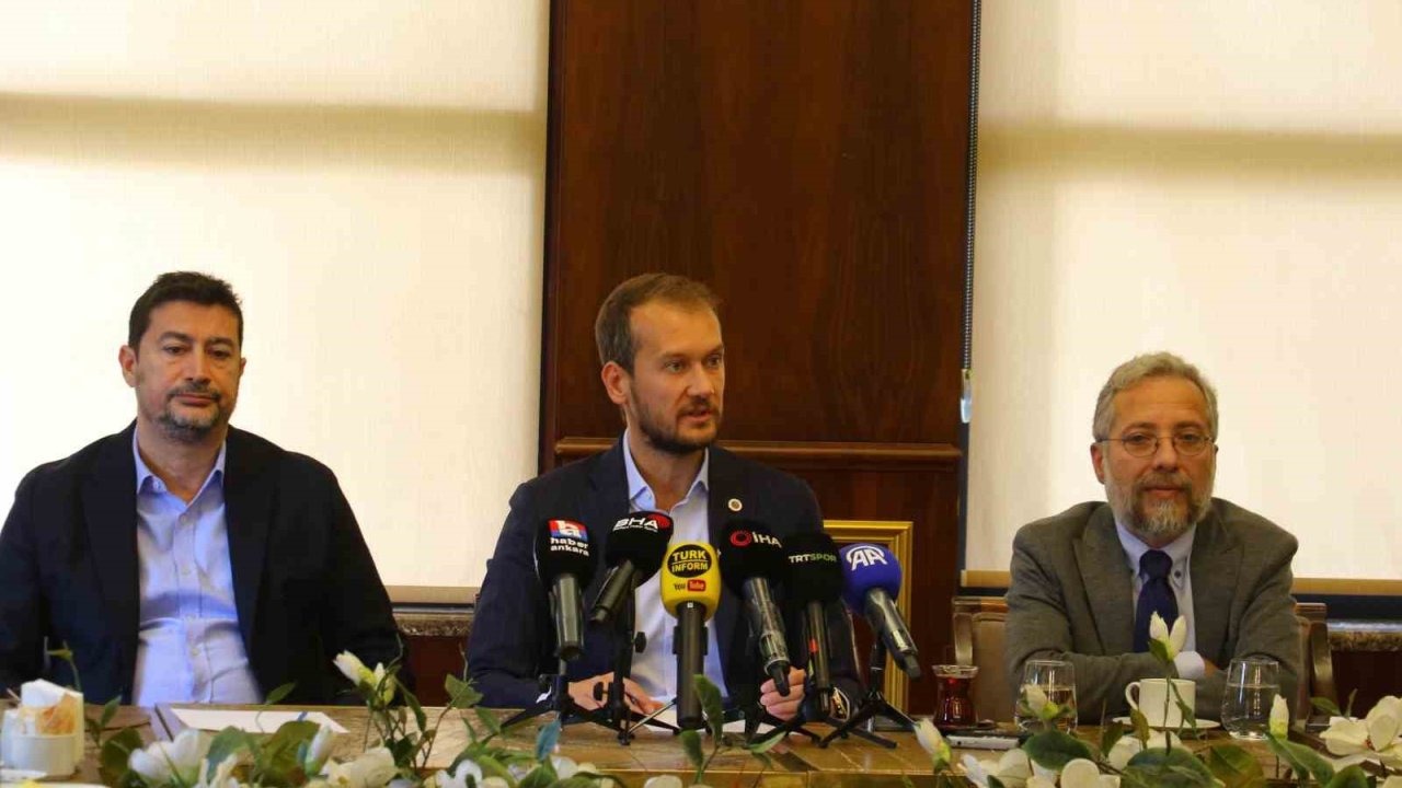 Gençlerbirliği Basın Sözcüsü Çakmaklı: "Amacımız yeniden Arda Gülerler ve İrfan Can Kahveciler yetiştirmek"