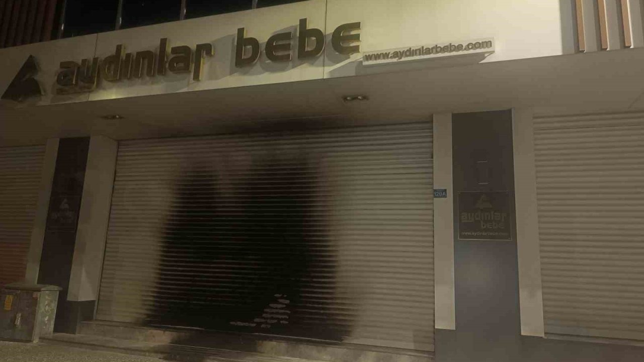 Bursa'da Giyim Mağazasına Kundaklama Saldırısı