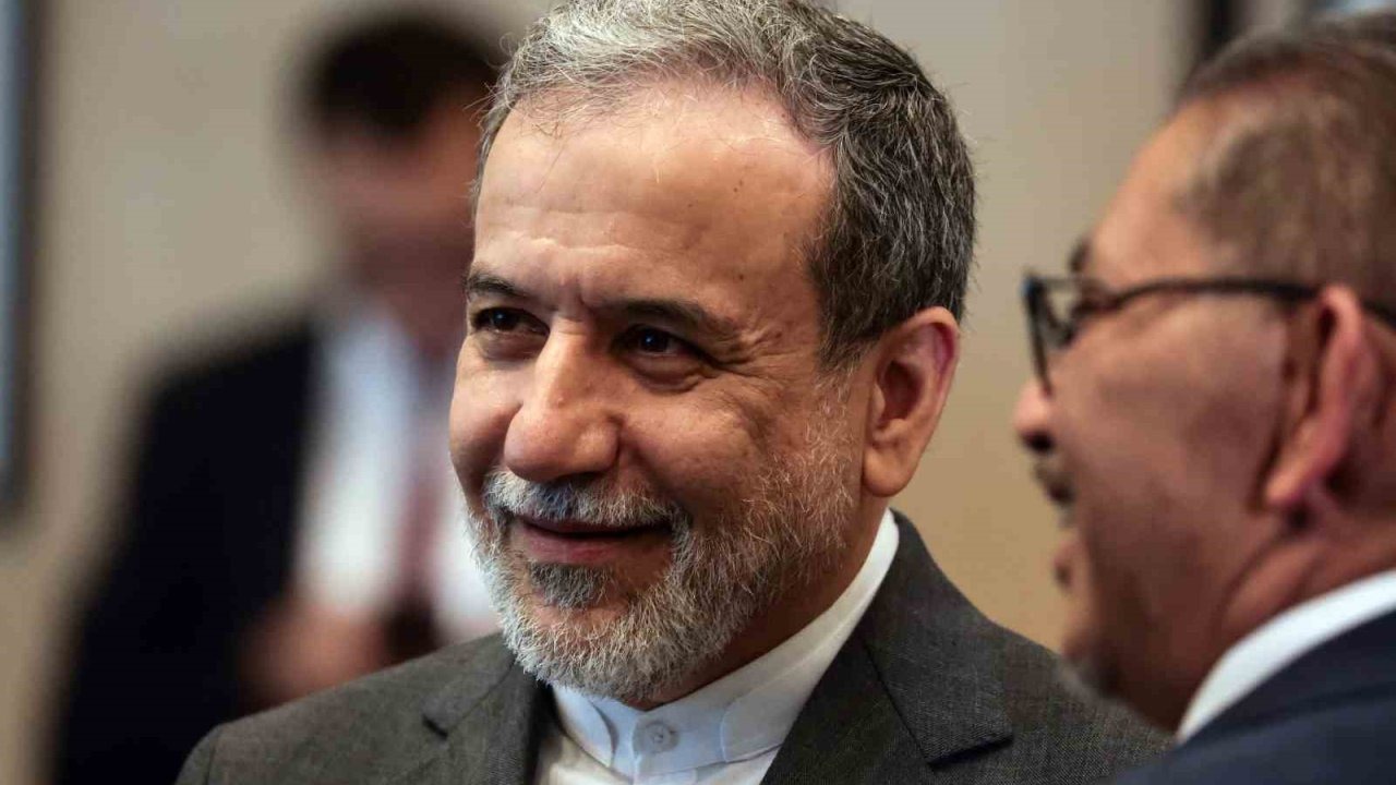 İran, Yaptırımların Geri Getirilmesine Tepkili: Gerilim Artırıcı Adımlar Kabul Edilemez