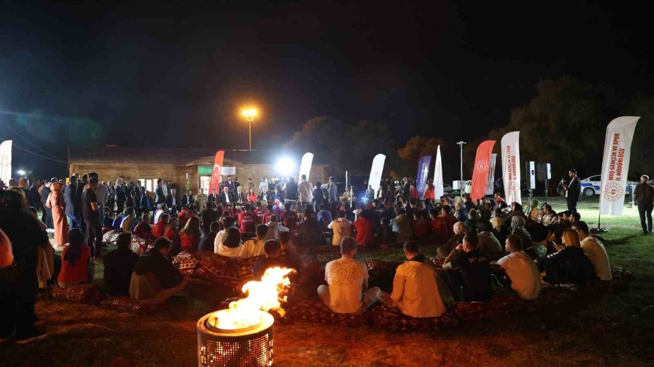 Bakan Osman Aşkın Bak&#039;tan Gençlere ve Spora Müjde