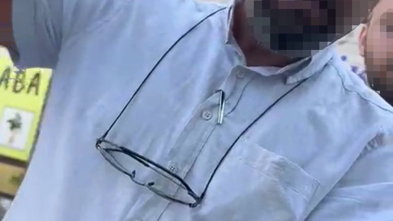 Bağcılar&#039;da Yol Verme Tartışması: Sürücü Arabaya Saldırdı