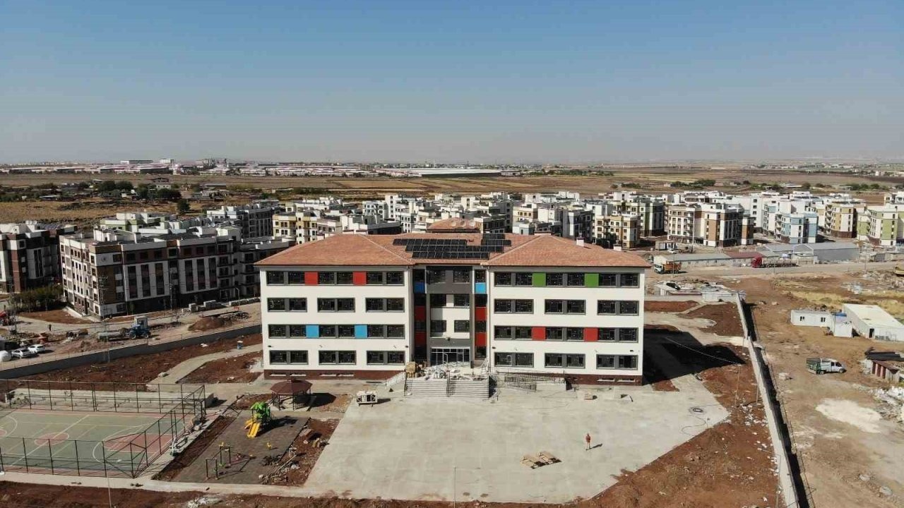 Diyarbakır&#039;da 12 Okul Tahliye Edildi: 225 Milyon Liralık Onarım Yapıldı