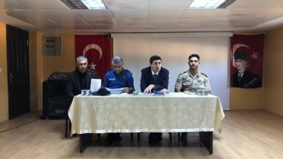 Karakoyunlu’da Okul Güvenliği Toplantısı Yapıldı