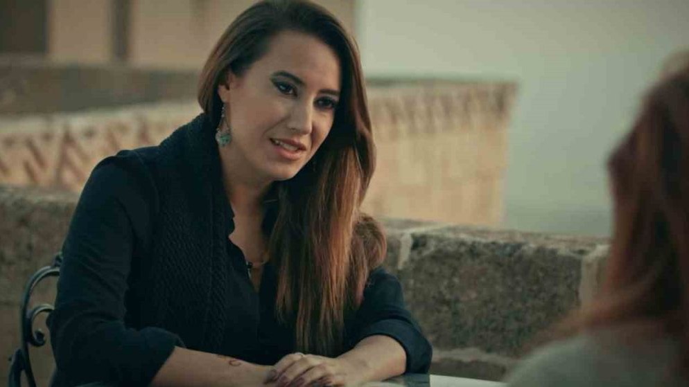 İntihar eden Türkiye’nin ilk kadın yarış spikeri Esen Gök’ün ’Sahra’ filminde ’falcı ve büyücüyü’ oynadığı ortaya çıktı