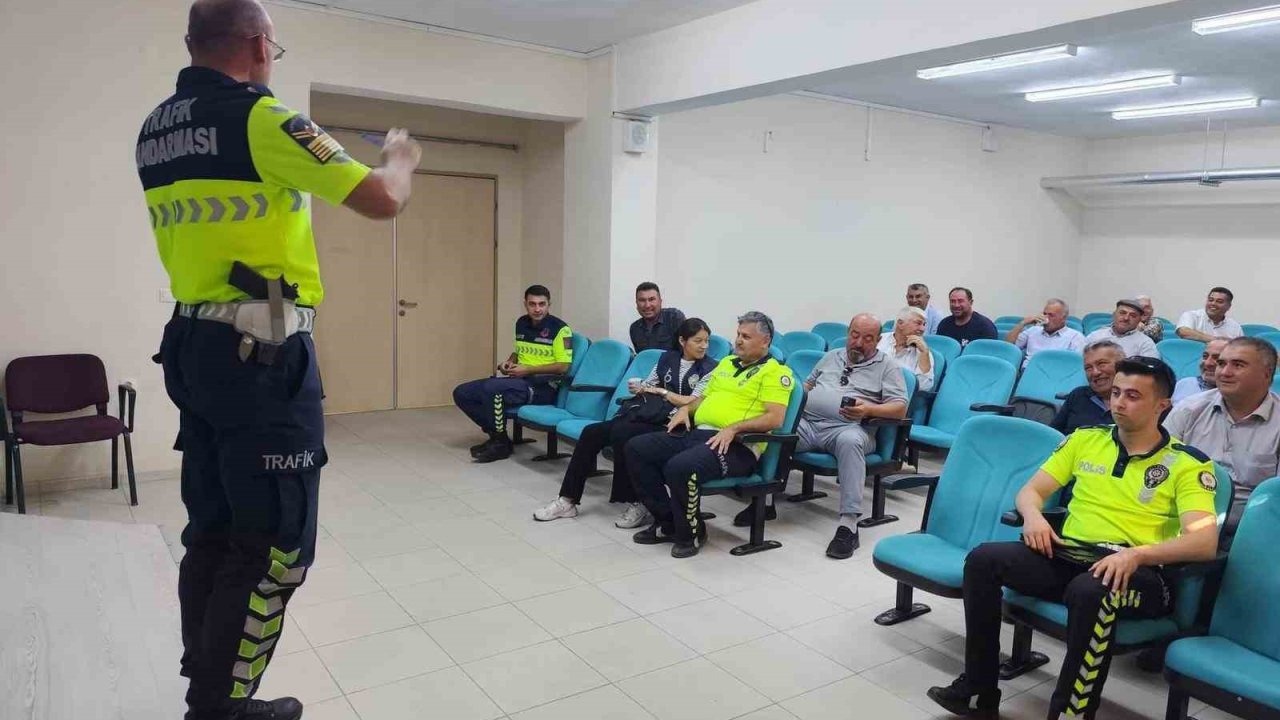 Sarıgöl&#039;de Taşımalı Eğitim Şoförlerine Yeni Dönem Bilgilendirmesi