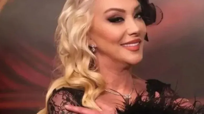 Ünlü Sanatçı Güllü, Terasından Düşerek Hayatını Kaybetti