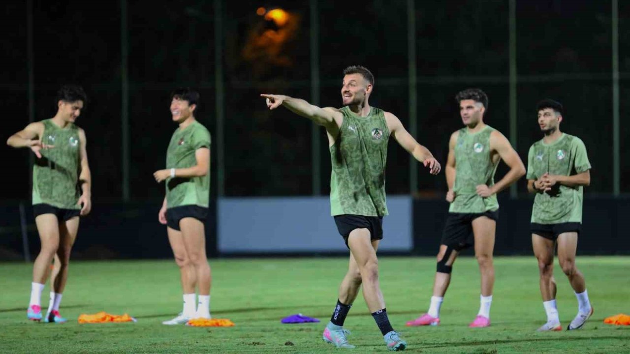Alanyaspor, Galatasaray Maçı Hazırlıklarını Tamamladı