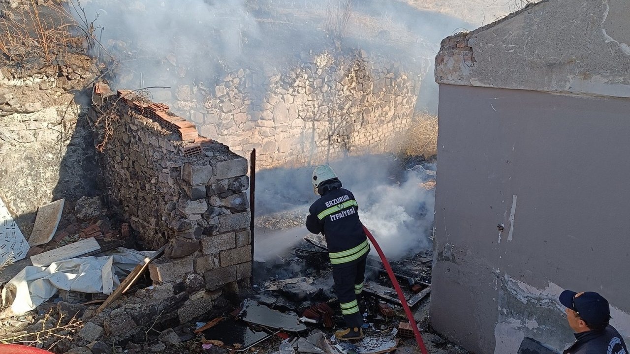 Erzurum’da Kömürlük Yangını Paniğe Neden Oldu: Büyümeden Söndürüldü