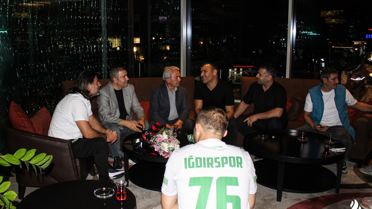 Ova Beylerinden Iğdır FK’ya Moral Desteği